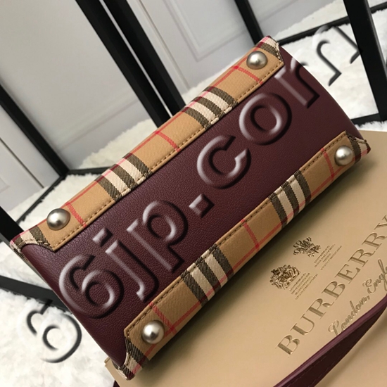 バーバリーバッグ素材ディテール